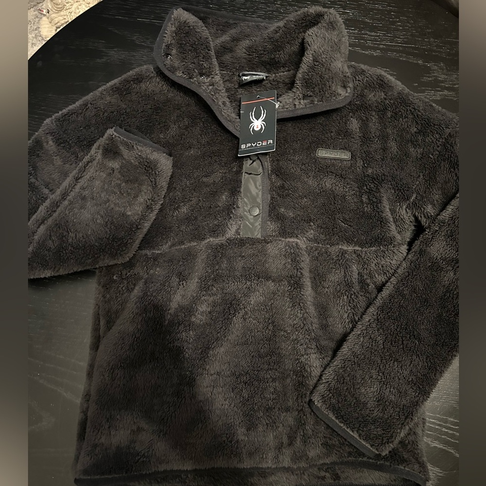 Women’s Spyder black pullover